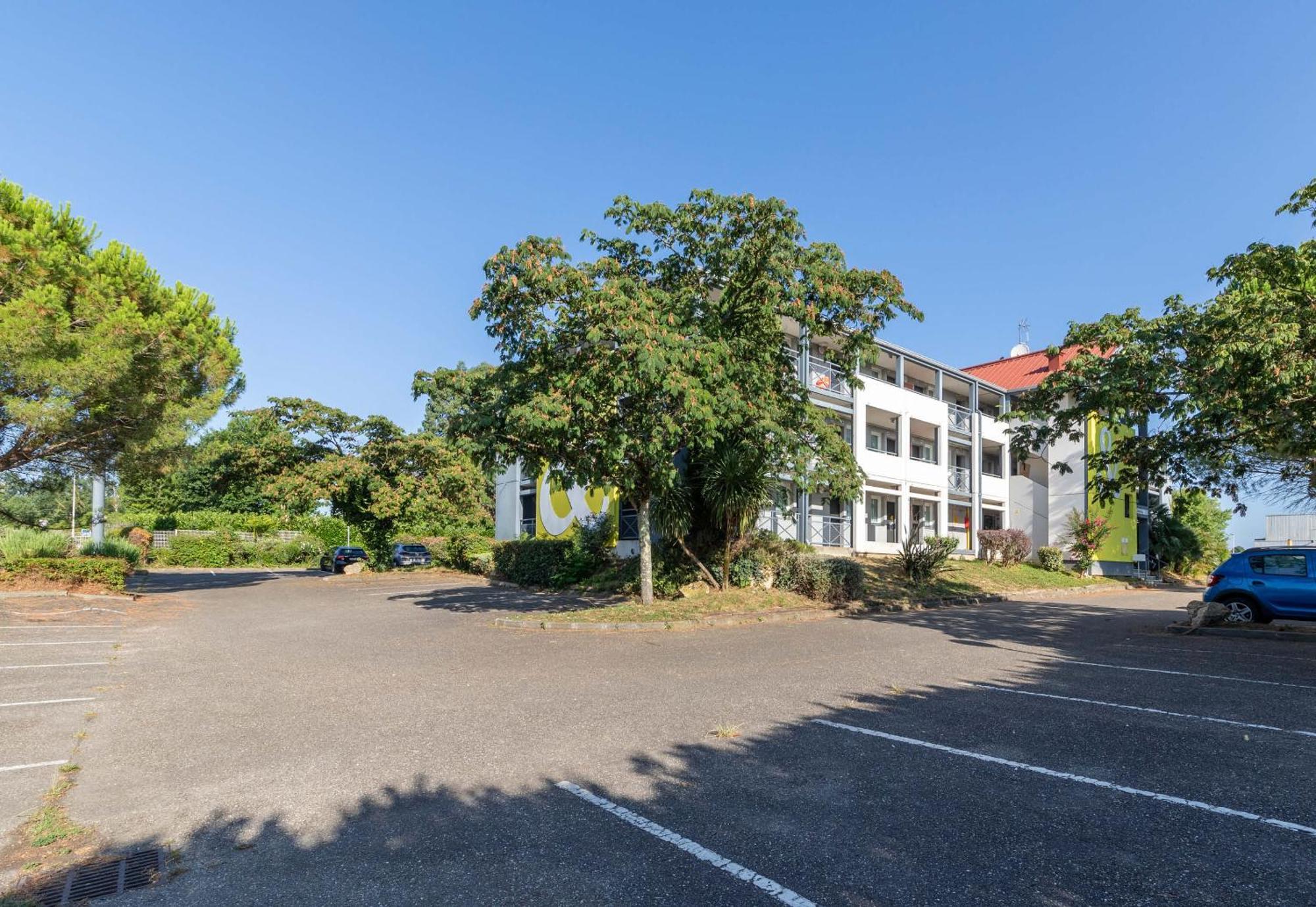 B&B Hotel Agen Exterior photo